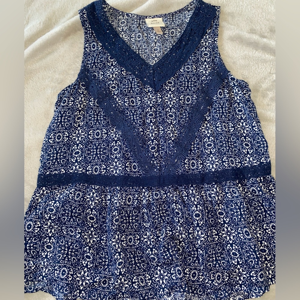 Knox Rose Sleeveless Lace Trim Top